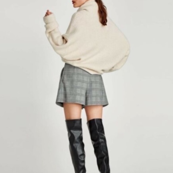 Zara Grey Plaid Skirt Skort Shorts Size XS EUC! - Picture 4 of 10